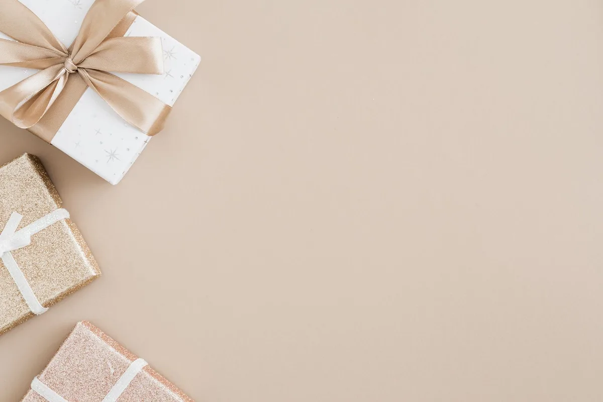 Gifts & home — illustrative stock photo